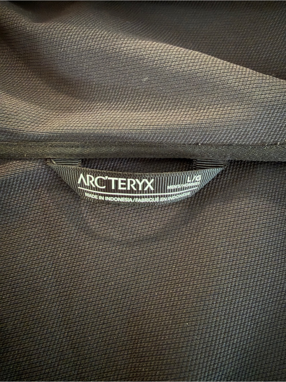 Arc'teryx Men's Black Hooded Softshell Gamma Jacket - Picture 6 of 7